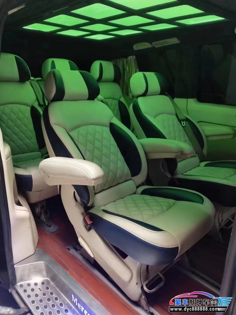 14年奔驰威霆MPV抵押车出售