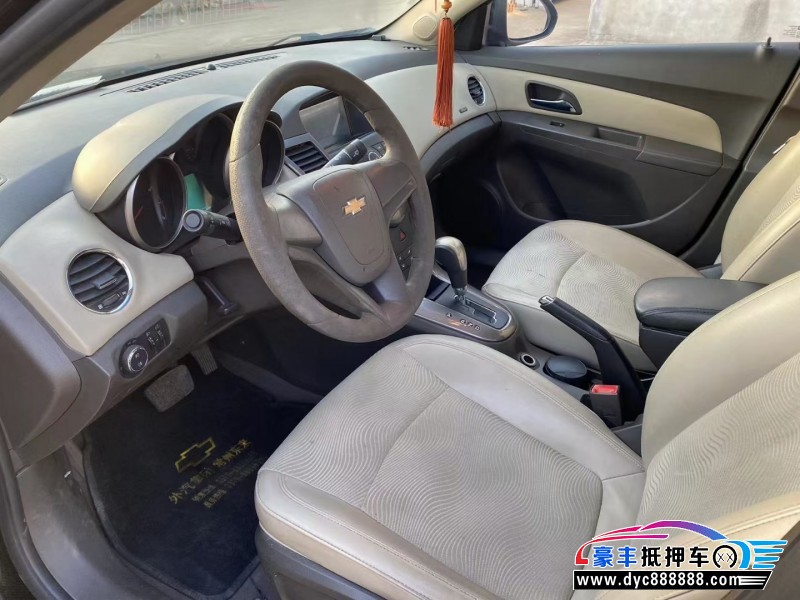 14年雪佛兰科鲁兹轿车抵押车出售