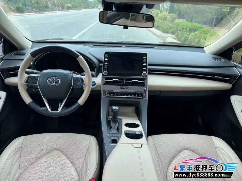 19年丰田亚洲龙轿车抵押车出售