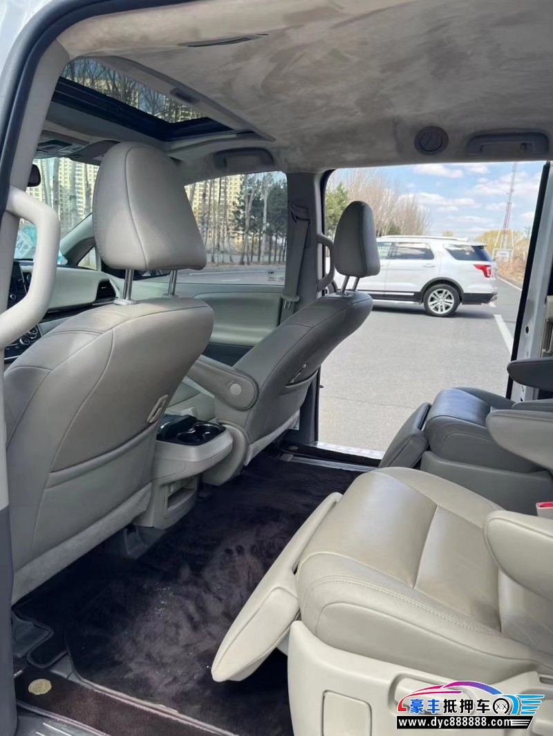 20年丰田塞纳MPV抵押车出售