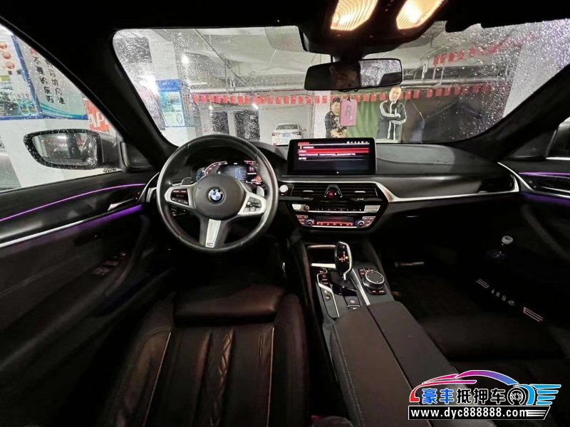 20年宝马5系轿车抵押车出售