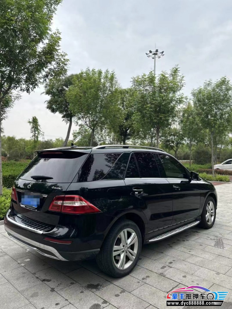 14年奔驰ML轿车抵押车出售