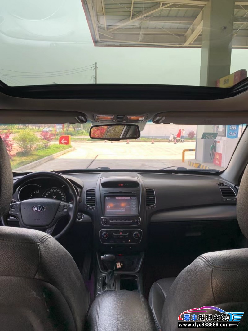 14年起亚索兰托轿车抵押车出售