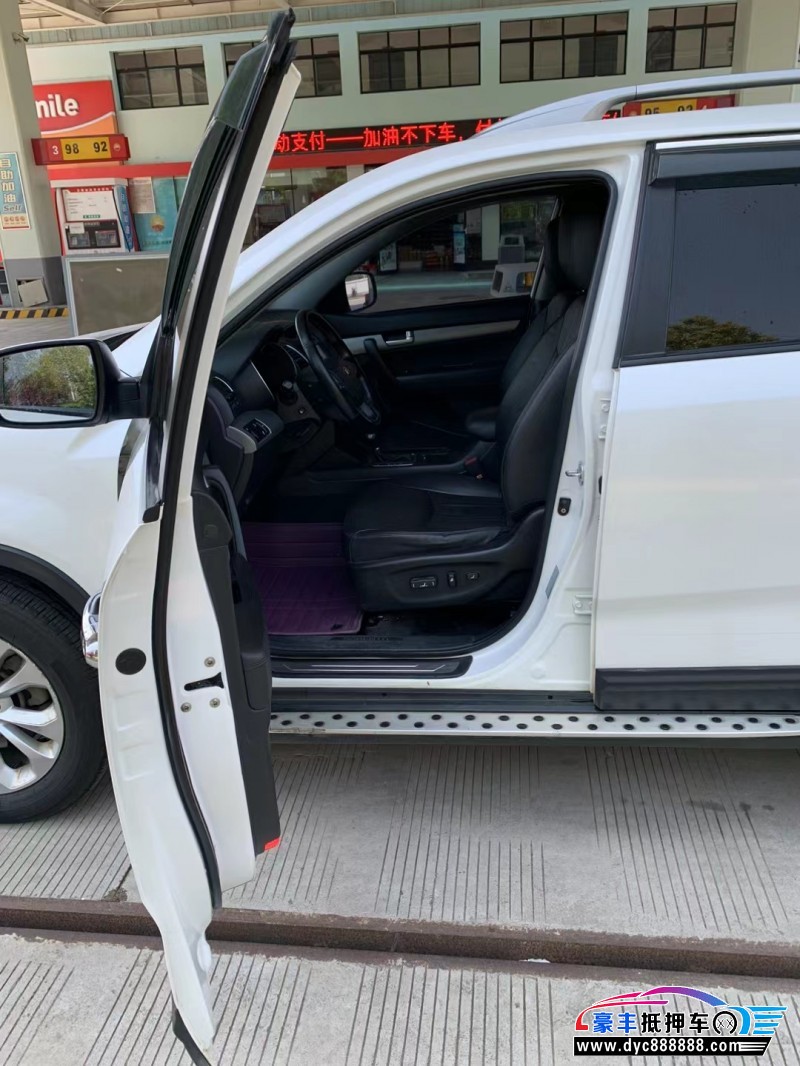 14年起亚索兰托轿车抵押车出售