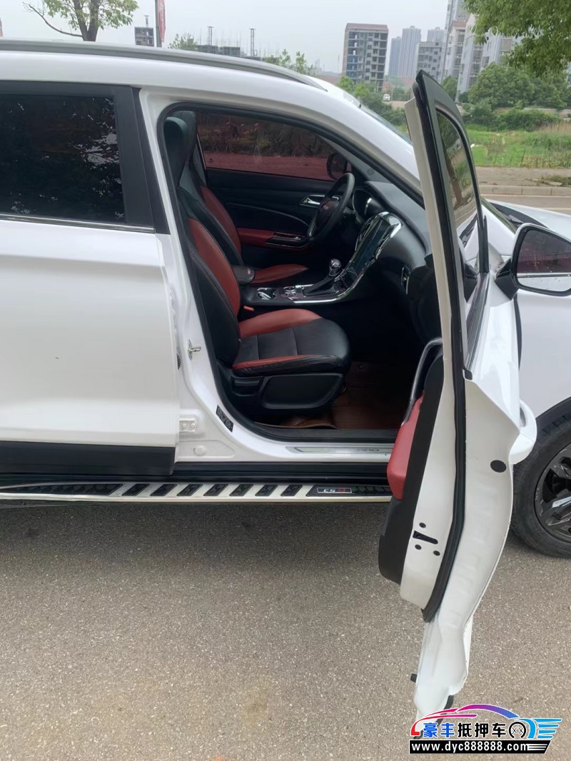 18年猎豹汽车CS9轿车抵押车出售