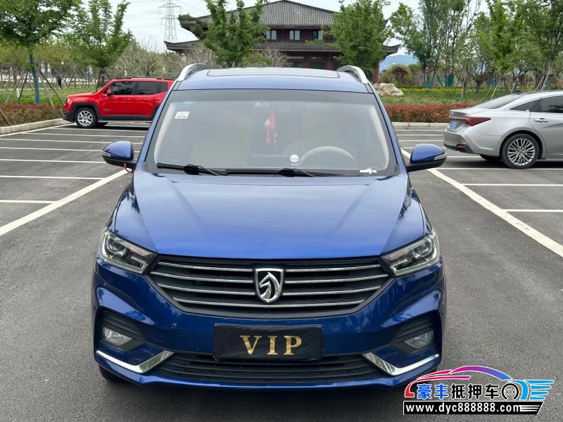 18年宝骏宝骏360轿车抵押车出售