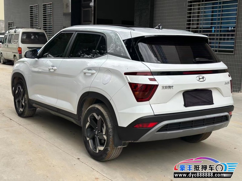 21年现代ix25轿车抵押车出售