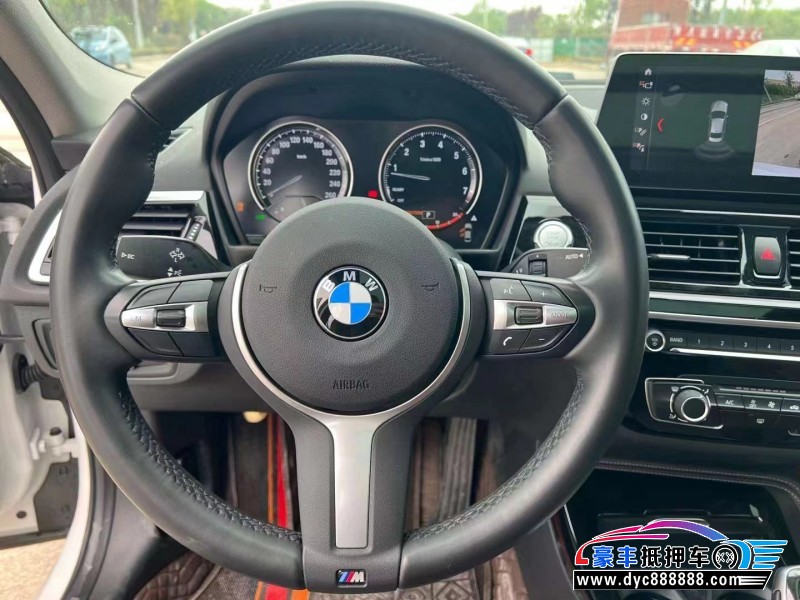 22年宝马1系轿车抵押车出售