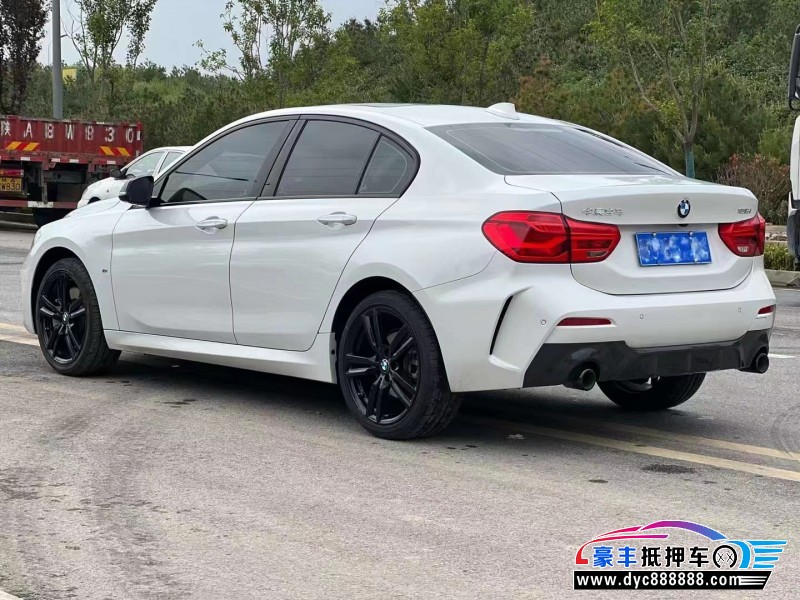 22年宝马1系轿车抵押车出售