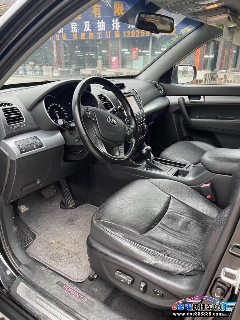 13年起亚索兰托轿车抵押车出售