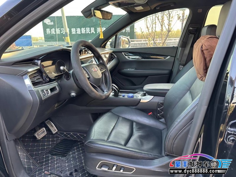 19年凯迪拉克xt6轿车抵押车出售