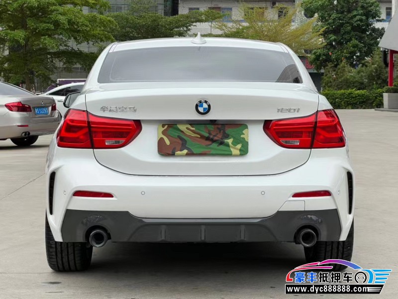 22年宝马1系轿车抵押车出售