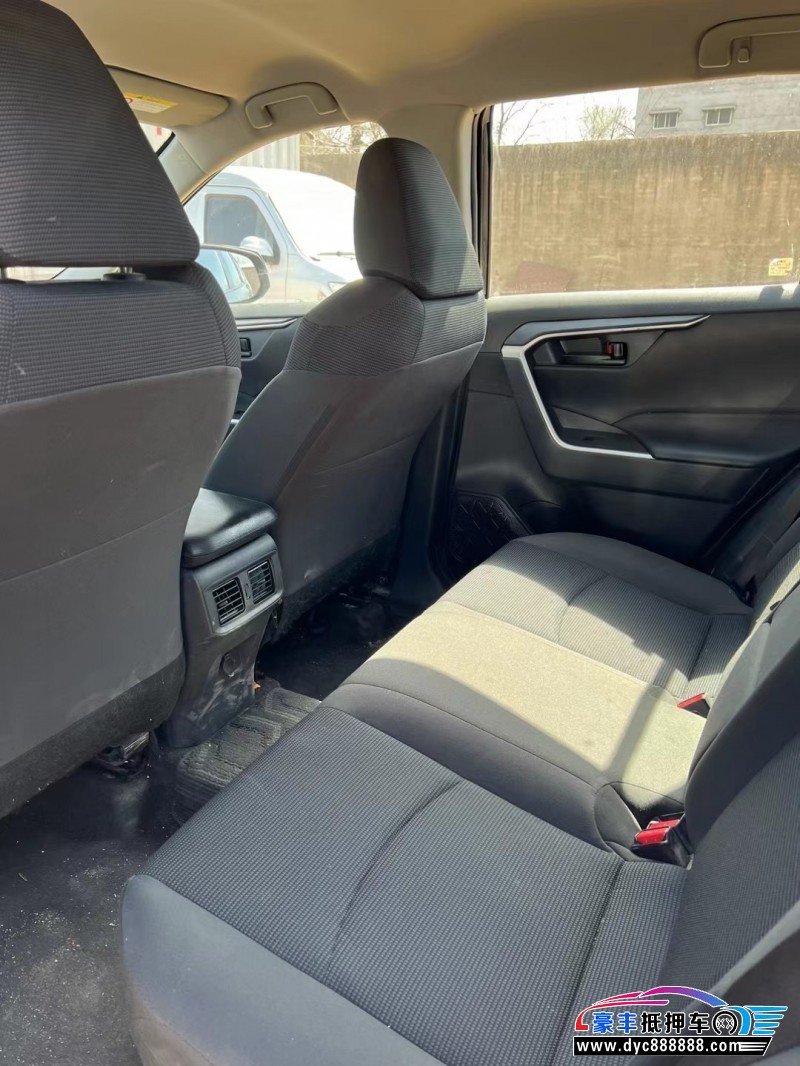 21年丰田RAV4SUV抵押车出售