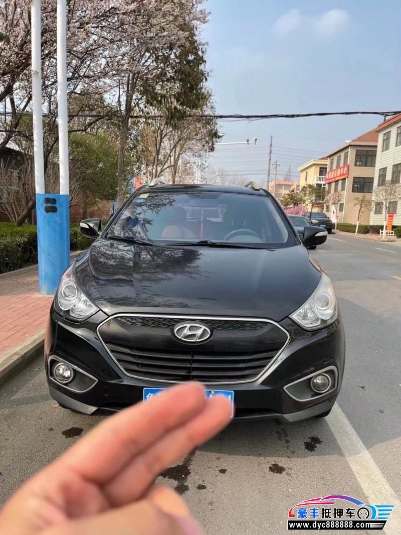 13年现代ix35SUV抵押车出售