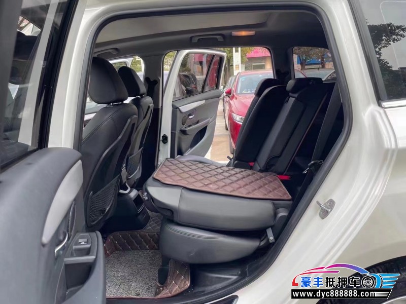 20年宝马2系MPV抵押车出售