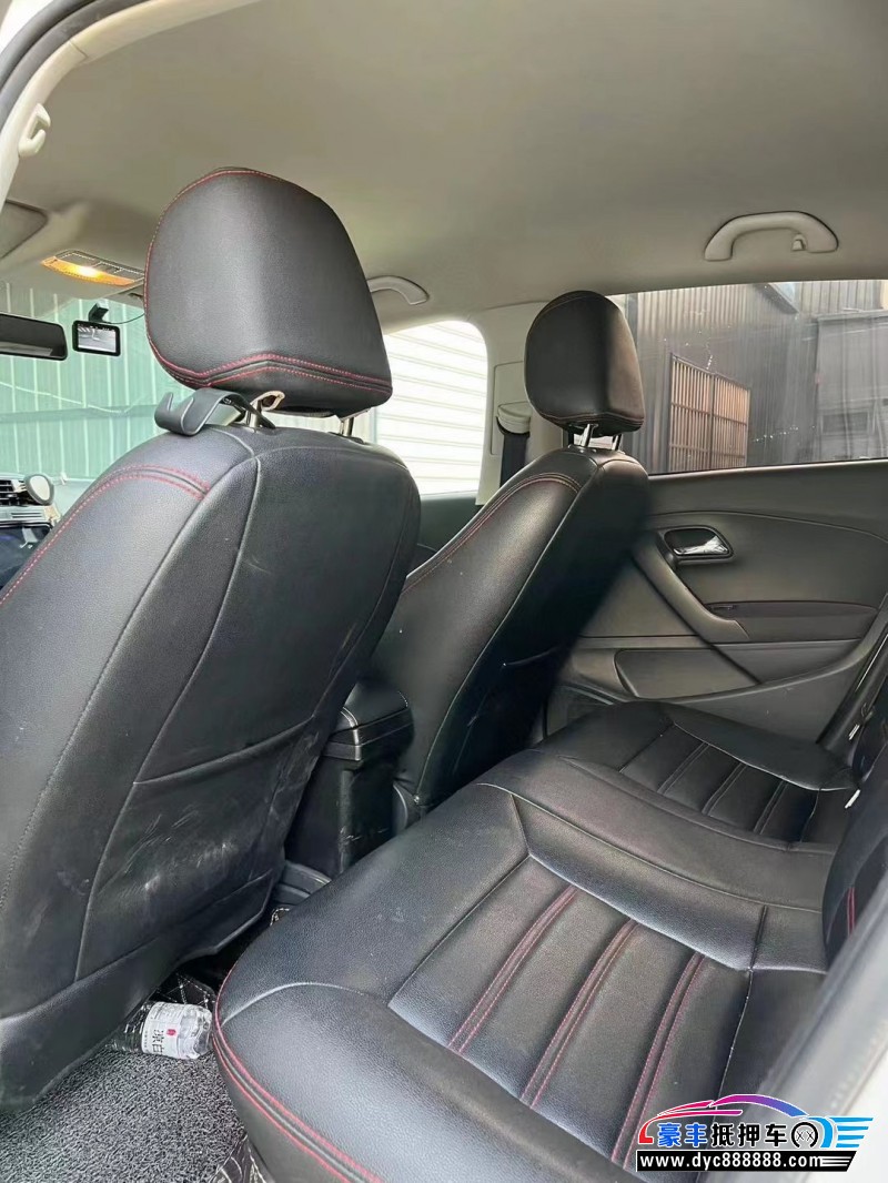 16年大众polo轿车抵押车出售