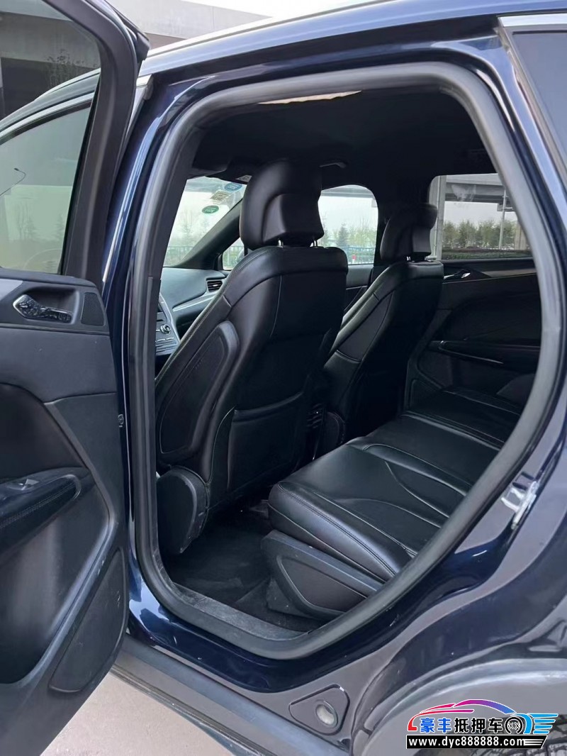 18年林肯MKC轿车抵押车出售