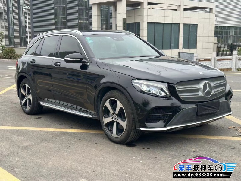 18年奔驰GLC轿车抵押车出售