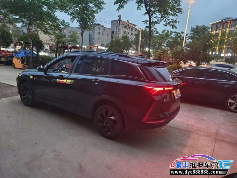 21年东风风神奕炫轿车抵押车出售