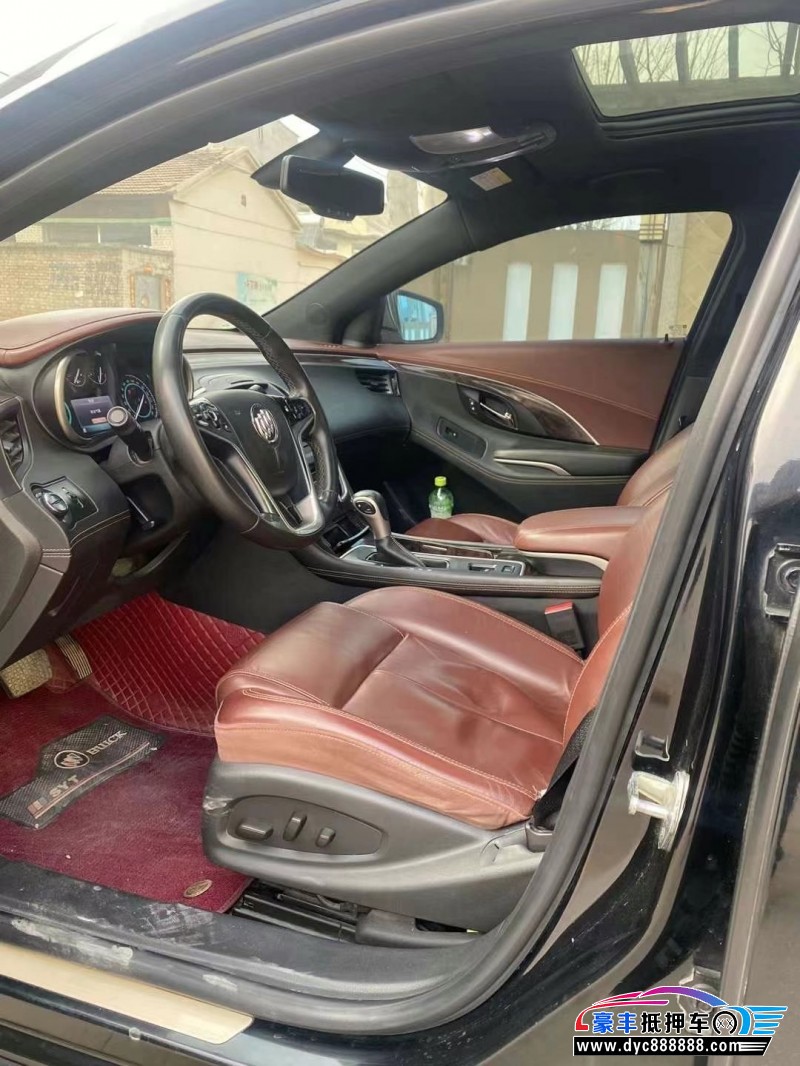 15年别克君越轿车抵押车出售