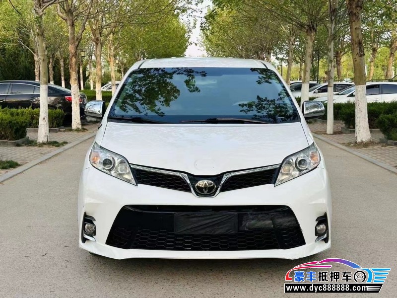 16年丰田塞纳轿车抵押车出售