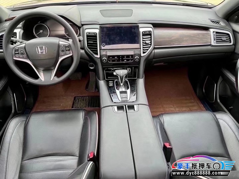 18年本田UR-V轿车抵押车出售