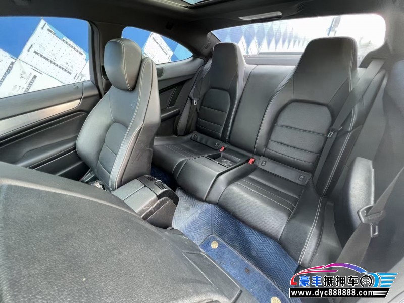 13年奔驰C级(进口)轿车抵押车出售