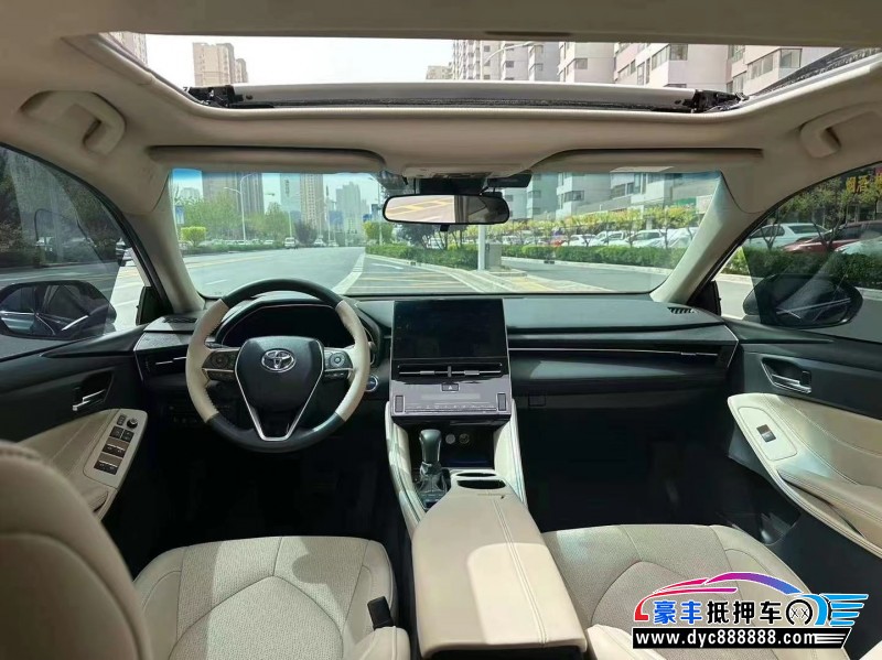 22年丰田亚洲龙轿车抵押车出售