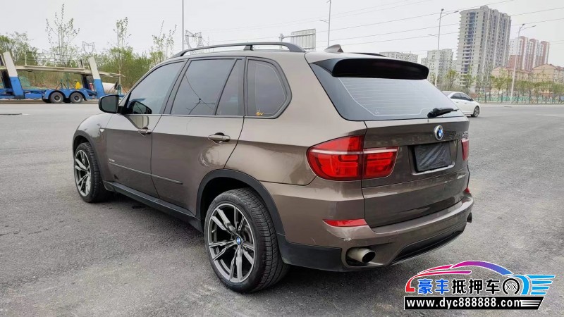 13年宝马X5轿车抵押车出售