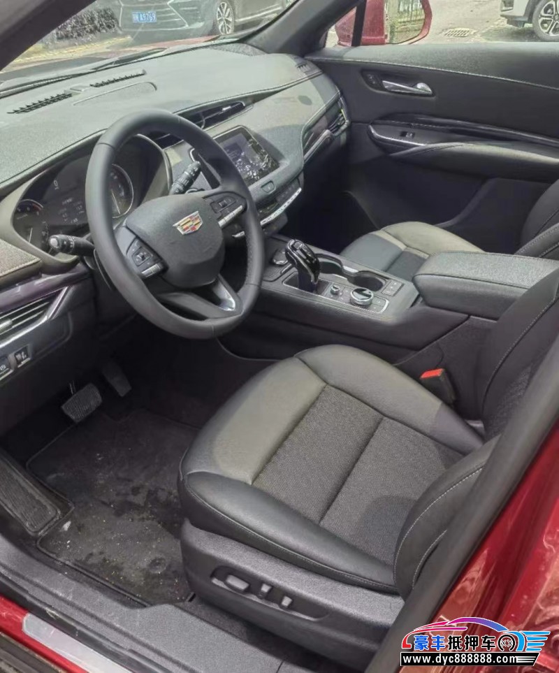 23年凯迪拉克XT4轿车抵押车出售