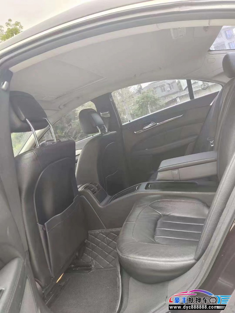 13年奔驰CLS级轿车抵押车出售