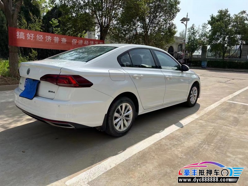 18年大众宝来轿车抵押车出售