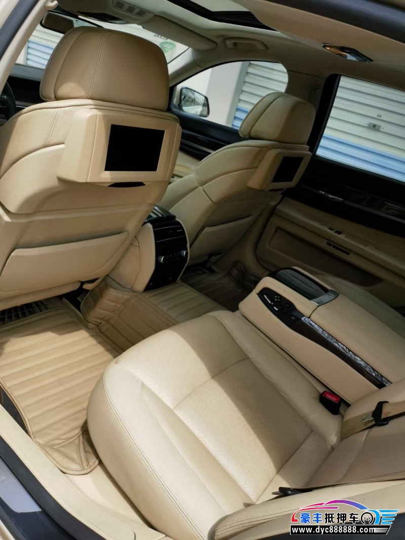 11年宝马7系轿车抵押车出售