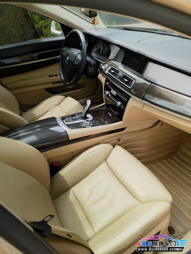 11年宝马7系轿车抵押车出售