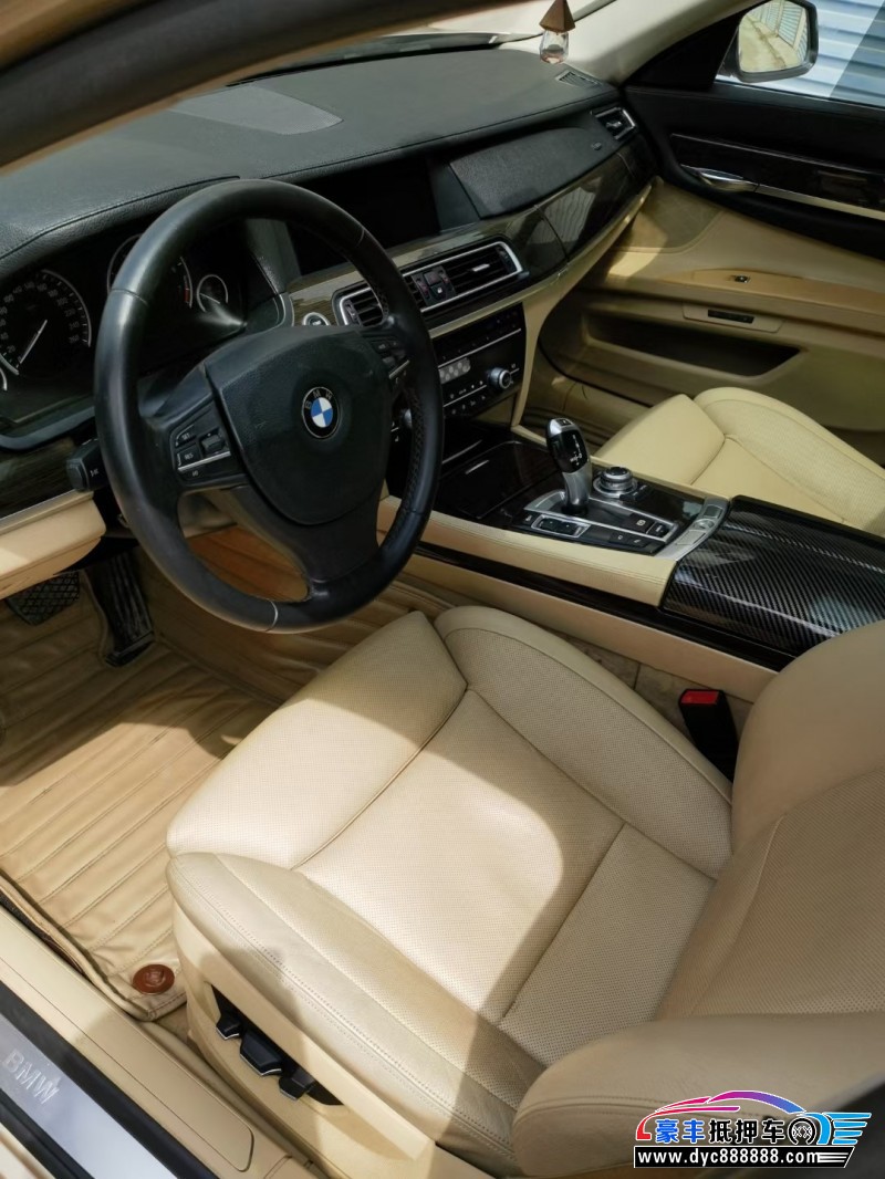 11年宝马7系轿车抵押车出售