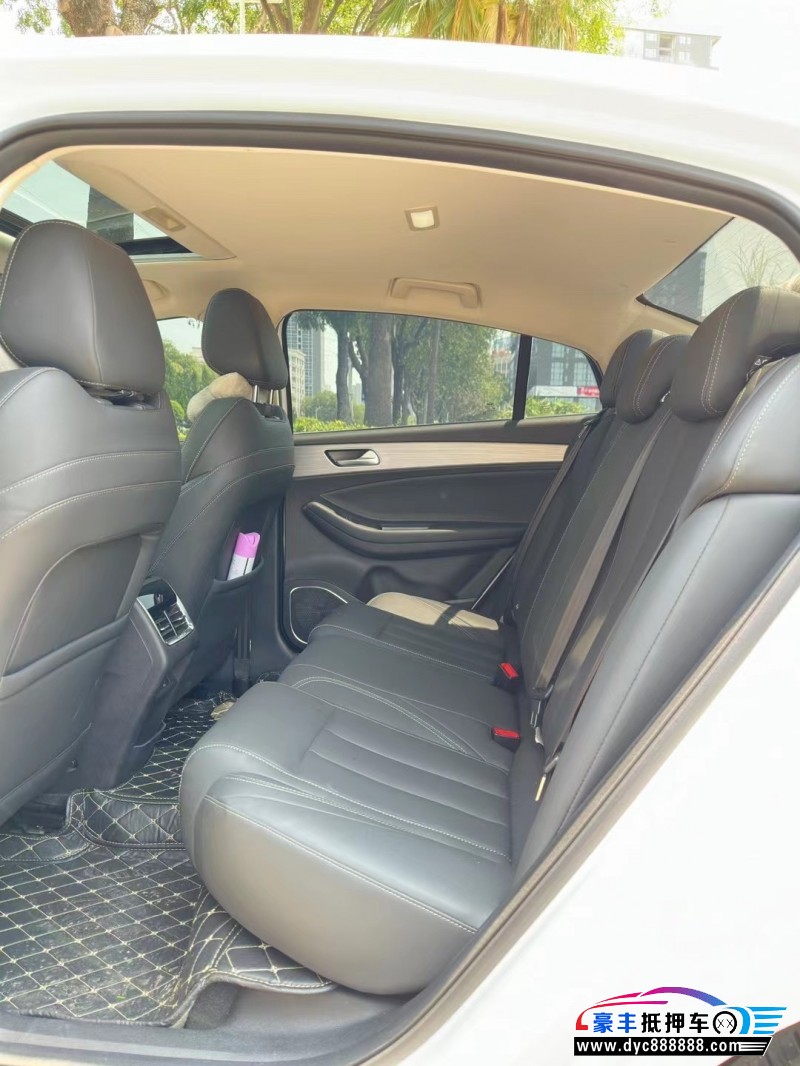 22年奇瑞艾瑞泽5轿车抵押车出售