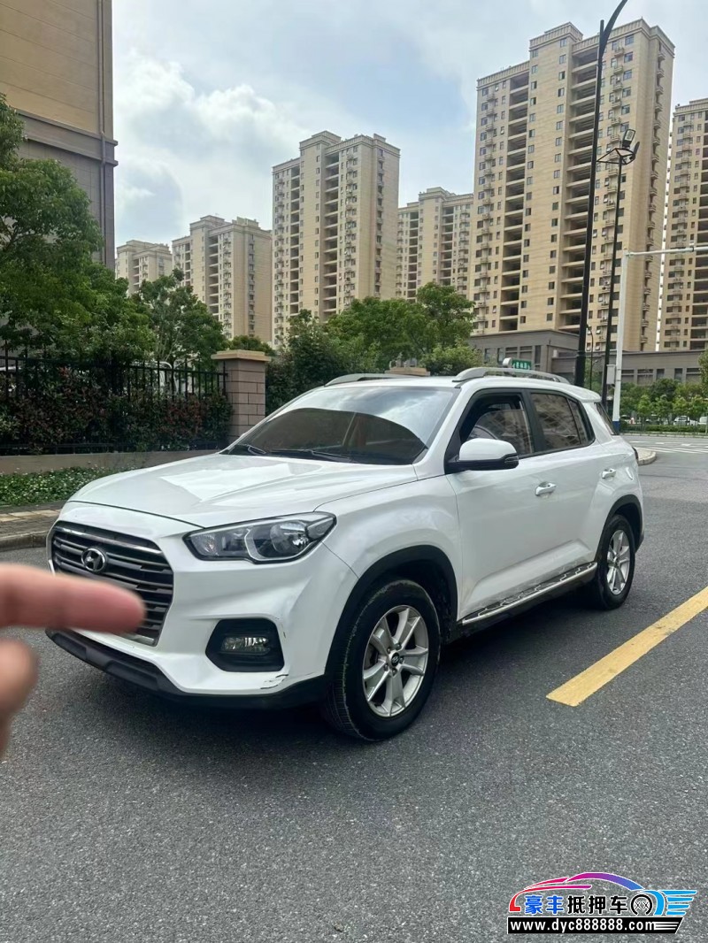 17年现代ix35轿车抵押车出售