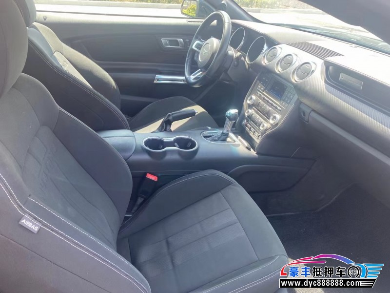 18年福特野马轿车抵押车出售