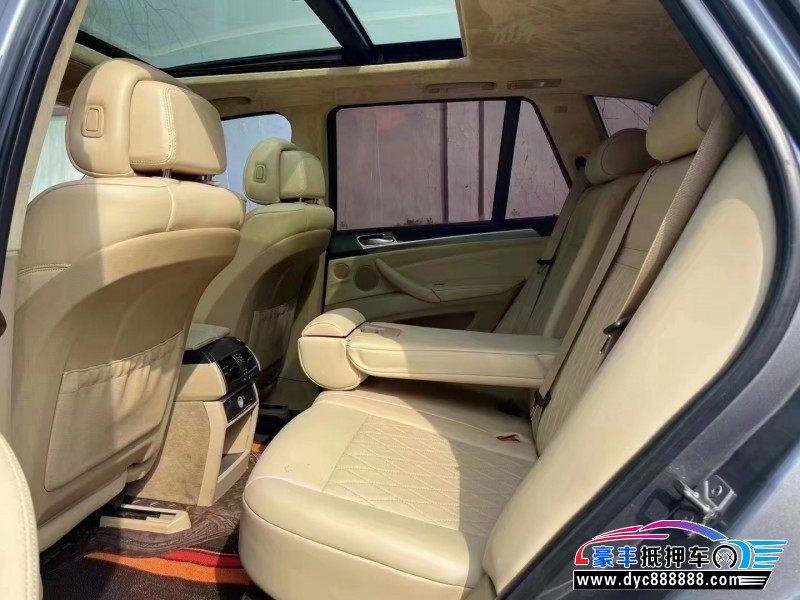 10年宝马X5轿车抵押车出售