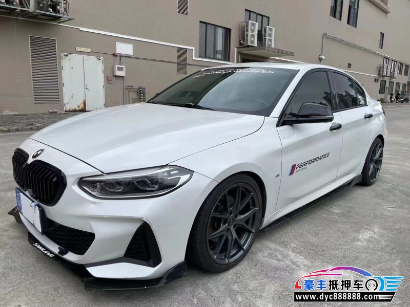 21年宝马1系轿车抵押车出售