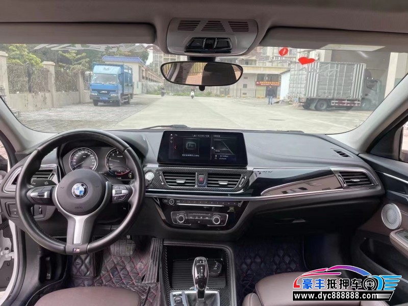 21年宝马1系轿车抵押车出售