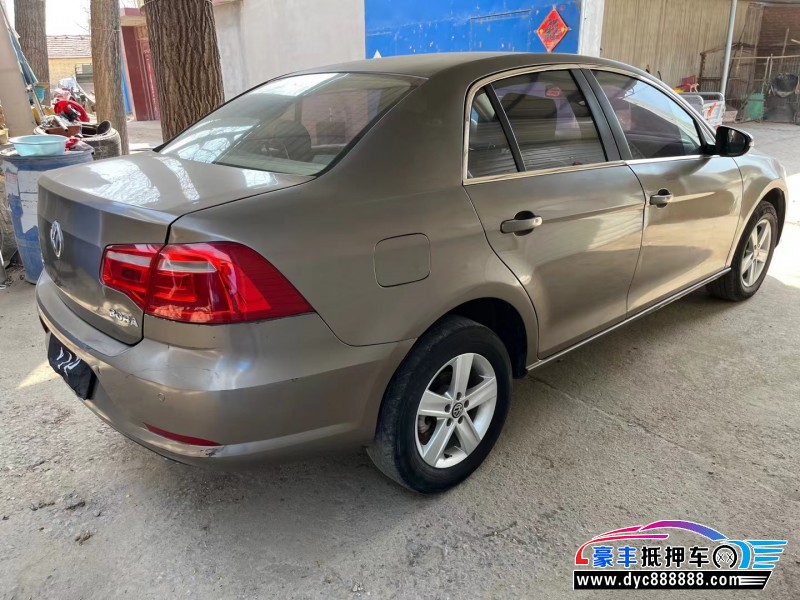 15年大众宝来轿车抵押车出售