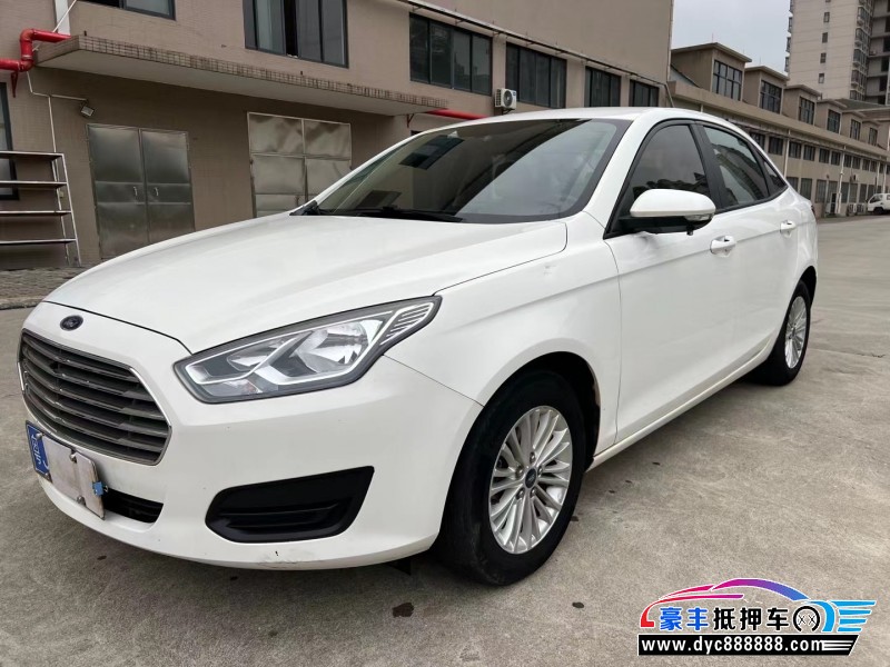 18年福特福睿斯轿车抵押车出售