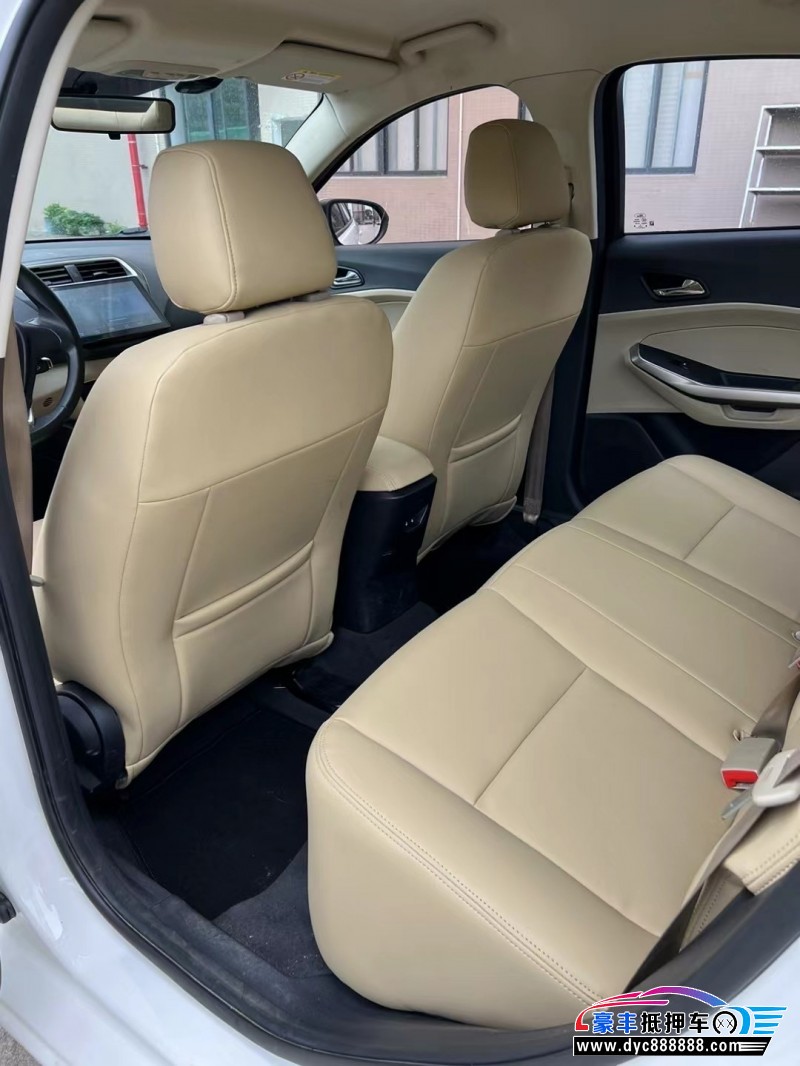 18年福特福睿斯轿车抵押车出售