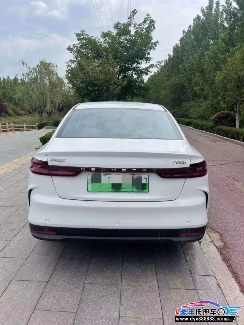 22年吉利几何轿车抵押车出售