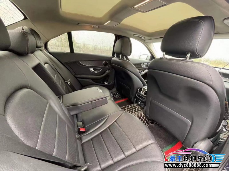 20年奔驰C级轿车抵押车出售