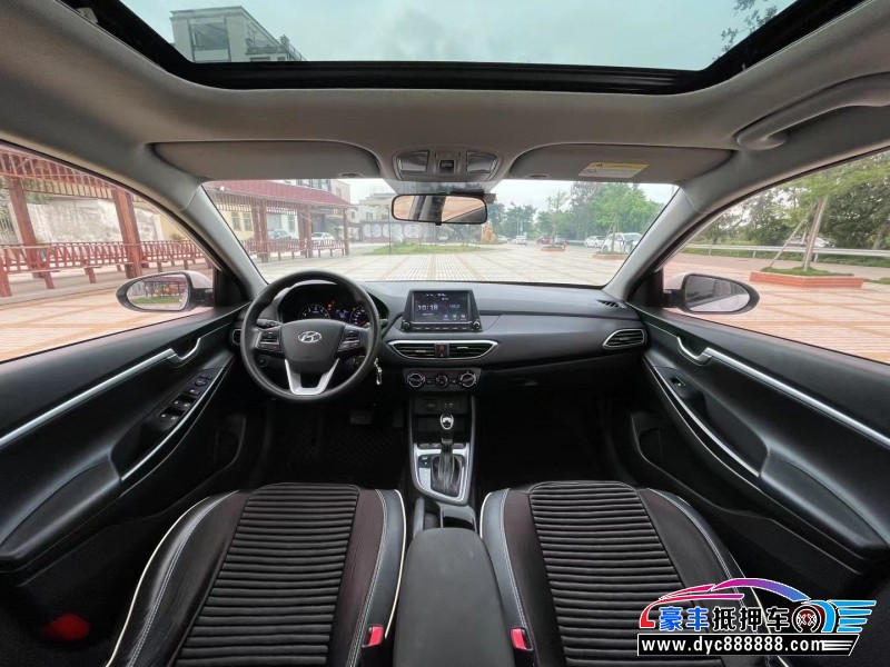 18年现代悦动轿车抵押车出售