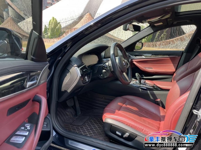 20年宝马5系轿车抵押车出售