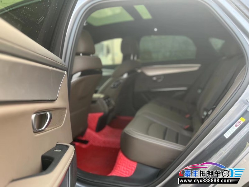 21年比亚迪汉轿车抵押车出售