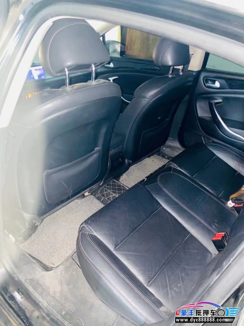 13年雪铁龙C5轿车抵押车出售